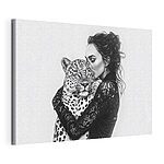 Obraz Žena objímající leoparda